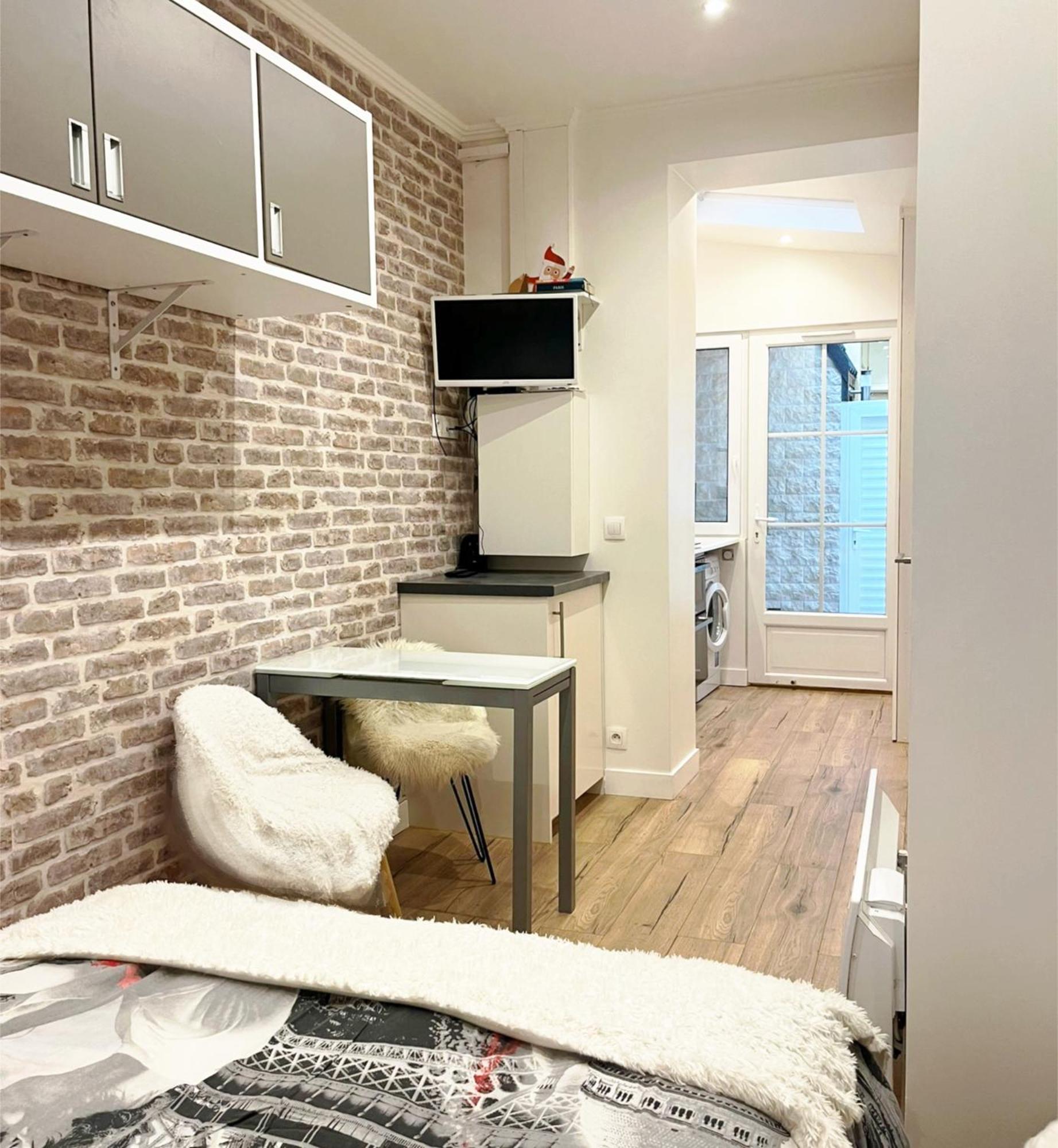 Eiffel Tower Studio With Patio Paris Ngoại thất bức ảnh